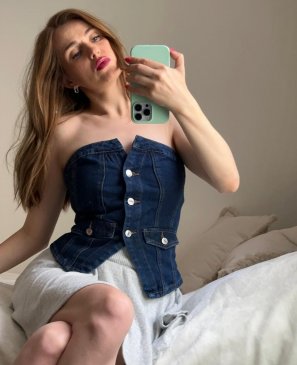 Катенька, 23